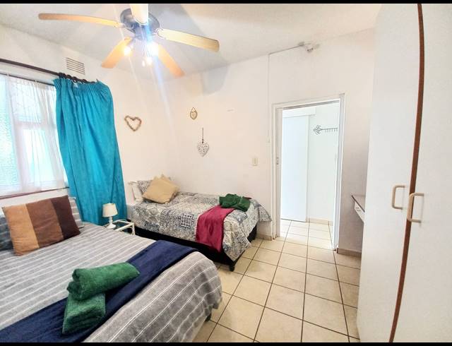 2 BEDROOM APARTMENT FOR SALE IN MANABA BEACH